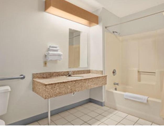 Single Room - Disability Access interior